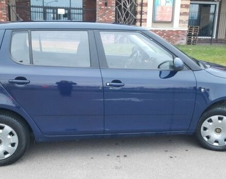 Синий Шкода Фабия, объемом двигателя 1.4 л и пробегом 173 тыс. км за 5550 $, фото 13 на Automoto.ua