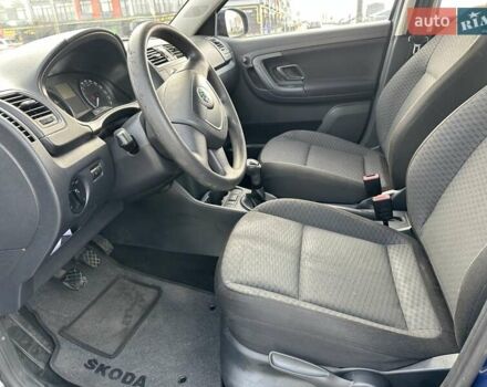 Синий Шкода Фабия, объемом двигателя 1.39 л и пробегом 89 тыс. км за 6400 $, фото 5 на Automoto.ua