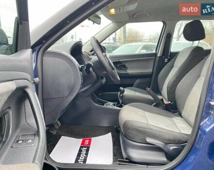 Синий Шкода Фабия, объемом двигателя 1.4 л и пробегом 283 тыс. км за 5790 $, фото 10 на Automoto.ua