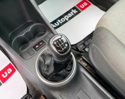 Синій Шкода Фабія, об'ємом двигуна 1.4 л та пробігом 283 тис. км за 5790 $, фото 17 на Automoto.ua