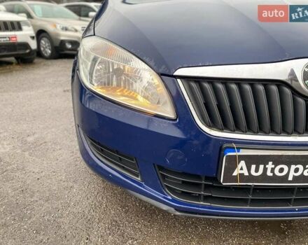 Синий Шкода Фабия, объемом двигателя 1.4 л и пробегом 283 тыс. км за 5790 $, фото 2 на Automoto.ua
