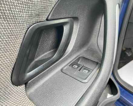 Синій Шкода Фабія, об'ємом двигуна 1.4 л та пробігом 283 тис. км за 5790 $, фото 10 на Automoto.ua