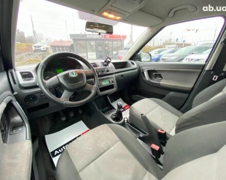 Синій Шкода Фабія, об'ємом двигуна 1.4 л та пробігом 283 тис. км за 5790 $, фото 13 на Automoto.ua