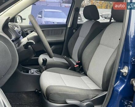 Синий Шкода Фабия, объемом двигателя 1.2 л и пробегом 116 тыс. км за 4490 $, фото 8 на Automoto.ua