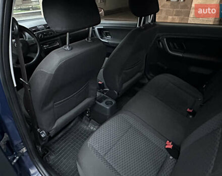 Синий Шкода Фабия, объемом двигателя 1.39 л и пробегом 262 тыс. км за 4299 $, фото 12 на Automoto.ua