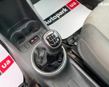 Синій Шкода Фабія, об'ємом двигуна 1.4 л та пробігом 283 тис. км за 5790 $, фото 17 на Automoto.ua