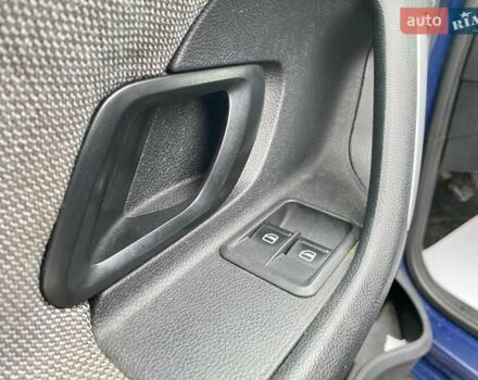 Синий Шкода Фабия, объемом двигателя 1.4 л и пробегом 283 тыс. км за 5790 $, фото 9 на Automoto.ua