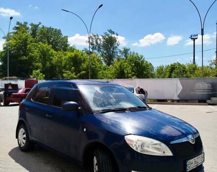 Синій Шкода Фабія, об'ємом двигуна 1.4 л та пробігом 99 тис. км за 3900 $, фото 1 на Automoto.ua