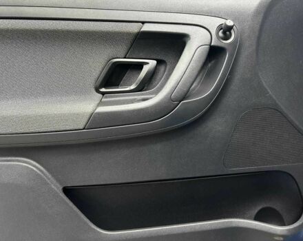 Шкода Фабія 2014 у Чернівцях на Automoto.ua Синій Шкода Фабія, об'ємом двигуна 1.2 л та пробігом 138 тис. км за 7000 $, фото 6 на Automoto.ua