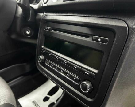 Шкода Фабія 2014 у Чернівцях на Automoto.ua Синій Шкода Фабія, об'ємом двигуна 1.2 л та пробігом 138 тис. км за 7000 $, фото 15 на Automoto.ua