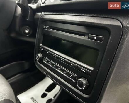 Шкода Фабія 2014 у Чернівцях на Automoto.ua Синій Шкода Фабія, об'ємом двигуна 1.2 л та пробігом 138 тис. км за 7000 $, фото 15 на Automoto.ua