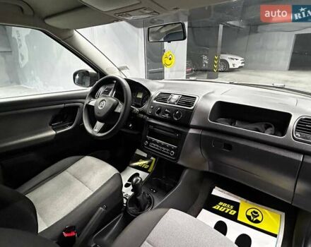 Шкода Фабія 2014 у Чернівцях на Automoto.ua Синій Шкода Фабія, об'ємом двигуна 1.2 л та пробігом 138 тис. км за 7000 $, фото 14 на Automoto.ua
