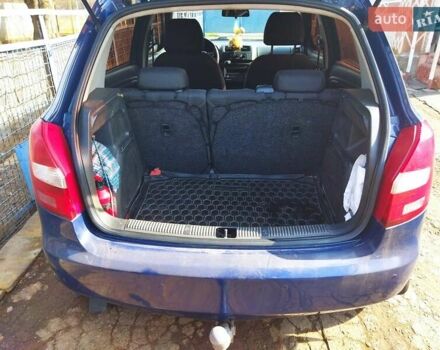 Синій Шкода Фабія, об'ємом двигуна 1.6 л та пробігом 250 тис. км за 7500 $, фото 2 на Automoto.ua