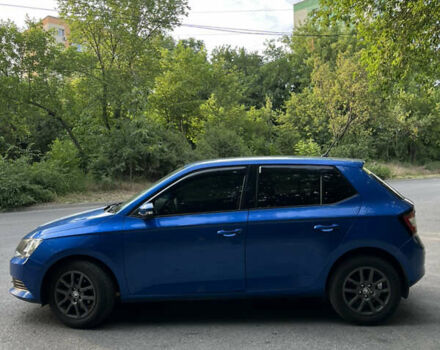 Синий Шкода Фабия, объемом двигателя 1 л и пробегом 102 тыс. км за 9500 $, фото 4 на Automoto.ua