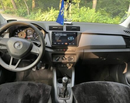 Синий Шкода Фабия, объемом двигателя 1 л и пробегом 102 тыс. км за 7200 $, фото 5 на Automoto.ua