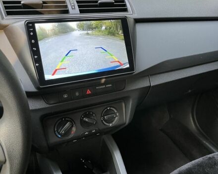 Синий Шкода Фабия, объемом двигателя 1 л и пробегом 102 тыс. км за 7200 $, фото 6 на Automoto.ua