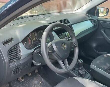 Синий Шкода Фабия, объемом двигателя 1.2 л и пробегом 196 тыс. км за 7100 $, фото 7 на Automoto.ua