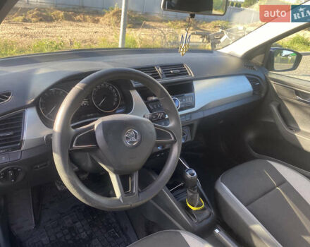 Синий Шкода Фабия, объемом двигателя 1.2 л и пробегом 119 тыс. км за 7150 $, фото 11 на Automoto.ua