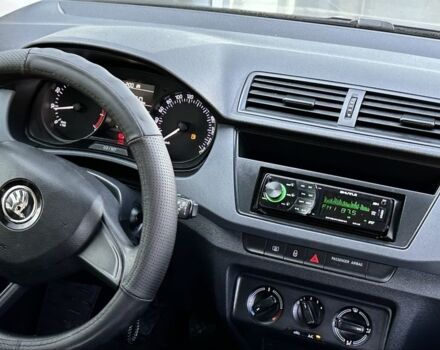 Синий Шкода Фабия, объемом двигателя 1 л и пробегом 160 тыс. км за 8900 $, фото 18 на Automoto.ua