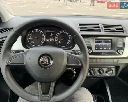 Синий Шкода Фабия, объемом двигателя 1 л и пробегом 108 тыс. км за 7300 $, фото 8 на Automoto.ua