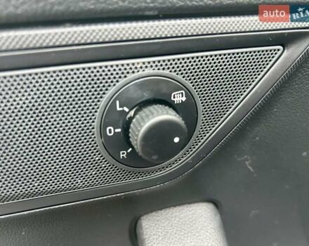 Синий Шкода Фабия, объемом двигателя 1 л и пробегом 70 тыс. км за 7300 $, фото 9 на Automoto.ua