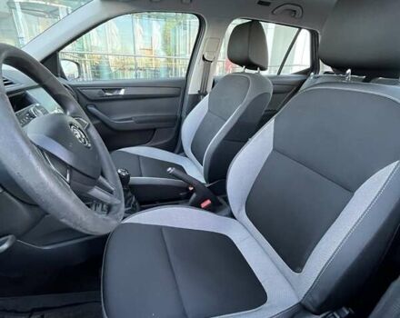 Шкода Фабия 2018 в Киеве на Automoto.ua Синий Шкода Фабия, объемом двигателя 1 л и пробегом 188 тыс. км за 6305 $, фото 17 на Automoto.ua