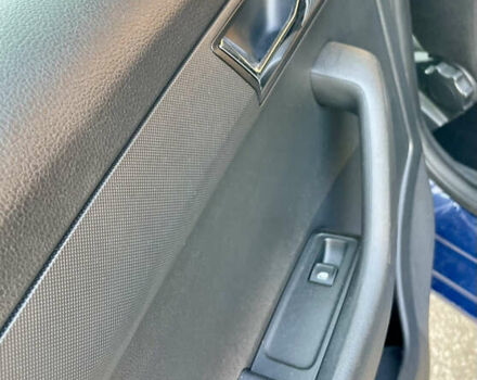 Синий Шкода Фабия, объемом двигателя 1 л и пробегом 66 тыс. км за 7950 $, фото 16 на Automoto.ua