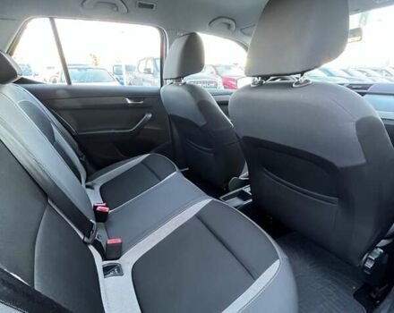 Шкода Фабия 2018 в Киеве на Automoto.ua Синий Шкода Фабия, объемом двигателя 1 л и пробегом 188 тыс. км за 6305 $, фото 11 на Automoto.ua