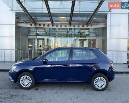 Шкода Фабия 2018 в Киеве на Automoto.ua Синий Шкода Фабия, объемом двигателя 1 л и пробегом 167 тыс. км за 6062 $, фото 8 на Automoto.ua