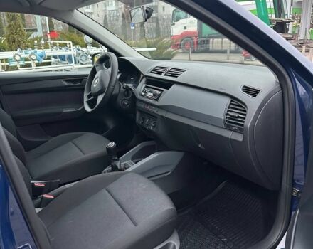 Синий Шкода Фабия, объемом двигателя 1 л и пробегом 128 тыс. км за 7000 $, фото 11 на Automoto.ua