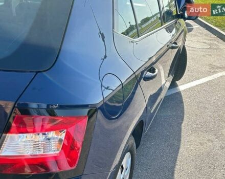 Синий Шкода Фабия, объемом двигателя 1 л и пробегом 114 тыс. км за 7100 $, фото 5 на Automoto.ua