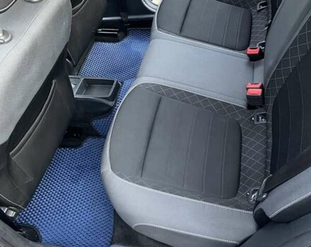 Синий Шкода Фабия, объемом двигателя 1 л и пробегом 143 тыс. км за 9000 $, фото 8 на Automoto.ua