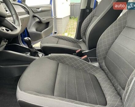 Синий Шкода Фабия, объемом двигателя 1 л и пробегом 143 тыс. км за 9000 $, фото 7 на Automoto.ua
