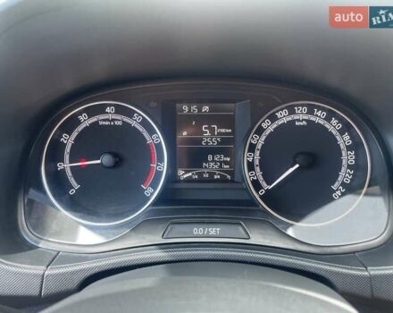 Синий Шкода Фабия, объемом двигателя 1 л и пробегом 143 тыс. км за 9000 $, фото 4 на Automoto.ua