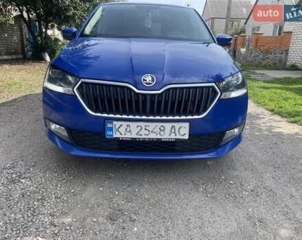 Синий Шкода Фабия, объемом двигателя 1 л и пробегом 143 тыс. км за 9000 $, фото 3 на Automoto.ua