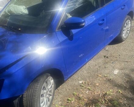 Синий Шкода Фабия, объемом двигателя 1 л и пробегом 61 тыс. км за 3800 $, фото 1 на Automoto.ua