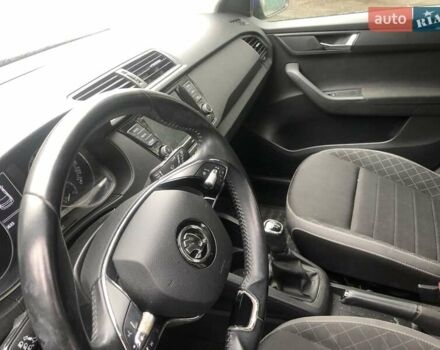 Синий Шкода Фабия, объемом двигателя 1 л и пробегом 65 тыс. км за 8750 $, фото 2 на Automoto.ua