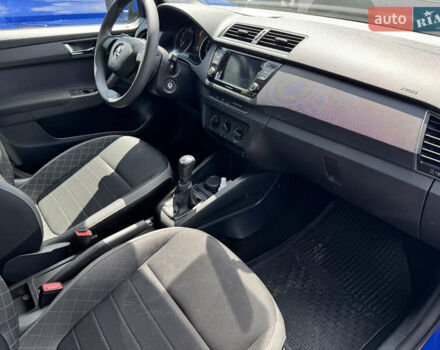 Синий Шкода Фабия, объемом двигателя 1 л и пробегом 54 тыс. км за 11279 $, фото 8 на Automoto.ua