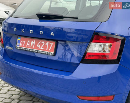Синий Шкода Фабия, объемом двигателя 0 л и пробегом 128 тыс. км за 9450 $, фото 4 на Automoto.ua