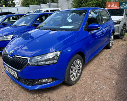 Синий Шкода Фабия, объемом двигателя 1 л и пробегом 54 тыс. км за 11279 $, фото 3 на Automoto.ua