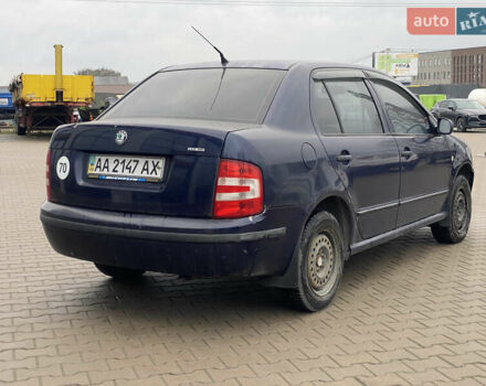 Синий Шкода Фабия, объемом двигателя 1.39 л и пробегом 282 тыс. км за 1200 $, фото 7 на Automoto.ua