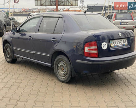 Синий Шкода Фабия, объемом двигателя 1.39 л и пробегом 282 тыс. км за 1200 $, фото 5 на Automoto.ua