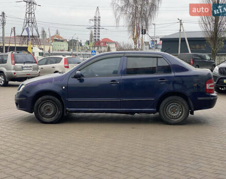 Синий Шкода Фабия, объемом двигателя 1.39 л и пробегом 282 тыс. км за 1200 $, фото 4 на Automoto.ua