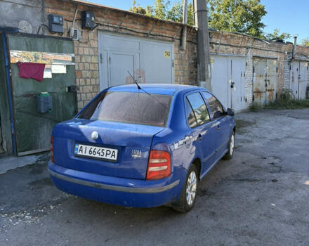 Синий Шкода Фабия, объемом двигателя 1.4 л и пробегом 300 тыс. км за 3500 $, фото 3 на Automoto.ua