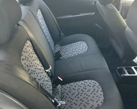 Шкода Фабия 2007 в Львове на Automoto.ua Синий Шкода Фабия, объемом двигателя 1.2 л и пробегом 241 тыс. км за 3400 $, фото 5 на Automoto.ua