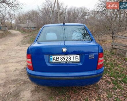 Синий Шкода Фабия, объемом двигателя 1.39 л и пробегом 250 тыс. км за 4300 $, фото 4 на Automoto.ua