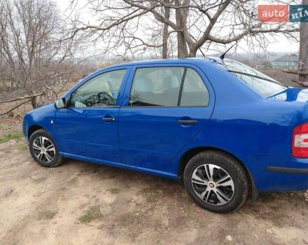 Синий Шкода Фабия, объемом двигателя 1.39 л и пробегом 250 тыс. км за 4300 $, фото 3 на Automoto.ua