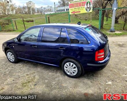 Синий Шкода Фабия, объемом двигателя 1.4 л и пробегом 248 тыс. км за 3600 $, фото 3 на Automoto.ua