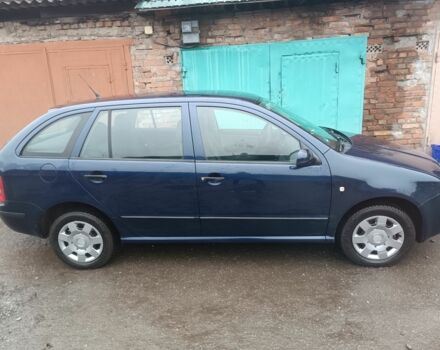 Синий Шкода Фабия, объемом двигателя 1.4 л и пробегом 290 тыс. км за 4300 $, фото 3 на Automoto.ua