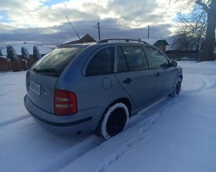 Синий Шкода Фабия, объемом двигателя 1.4 л и пробегом 230 тыс. км за 3600 $, фото 3 на Automoto.ua